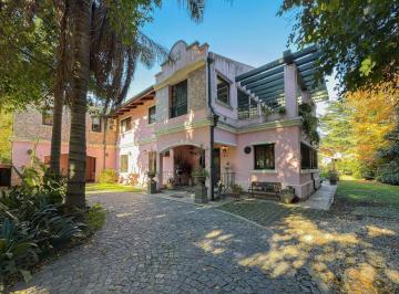 Casa · 347m² · 9 Ambientes · 5 Cocheras · Casa en Venta en Barrio El Triángulo. Doble Lote. Don Torcuato