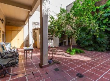 PH · 143m² · 5 Ambientes · Venta PH de 5 Ambientes en Flores