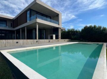 Casa · 387m² · 7 Ambientes · 2 Cocheras · Exclusiva Casa de 5 Dorm., Costas, puertos.