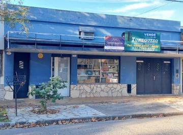 Casa de 3 ambientes, Lomas de Zamora · Oportunidad! Venta Casa con Local y Cochera