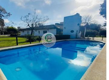 Casa · 150m² · 4 Ambientes · Casa en Alquiler Anual Country Club Banco Provincia