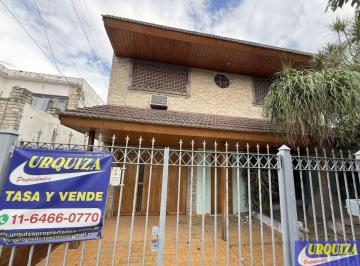 Casa de 5 ambientes, La Matanza · Casa en Venta de 4 Dorm. C/ Cochera en Ramos Mejía