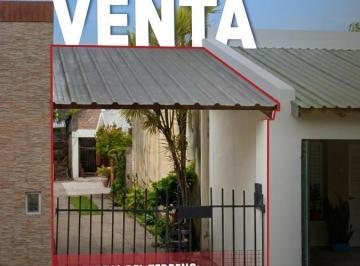 Casa · 230m² · 6 Ambientes · 1 Cochera · Casa en Venta Dentro de Los 4 Bulevares