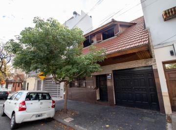Casa de 5 ambientes, Parque Chacabuco · Hermosa Casa Parque Chacabuco