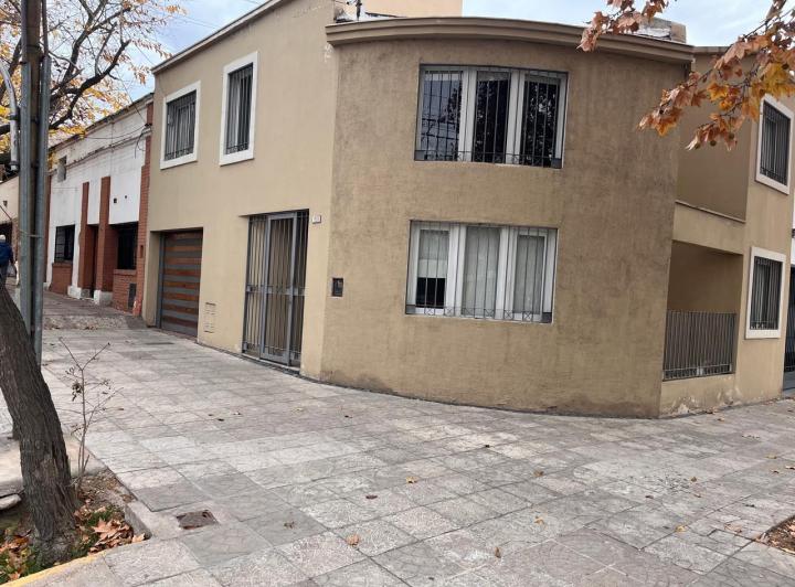 Departamento · 170m² · 4 Ambientes · 1 Cochera