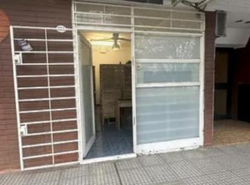 Local comercial , Floresta · Local en Muy Buenas Condiones - Floresta Norte - Caba