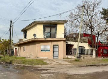 Casa · 147m² · 4 Ambientes · Venta Casa 5 Ambientes Virrey del Pino con Local