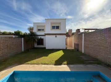 Casa · 191m² · 5 Ambientes · 2 Cocheras · Casa en Venta Villa Belgrano 4 Dorm. Patio Pileta
