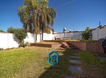 Casa · 400m² · 6 Ambientes · 3 Cocheras · Casa Barrio Parque Capital