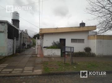 Frente Complejo · Venta Oportunidad - Compra en Block 4 Departamento en PH - Temperley