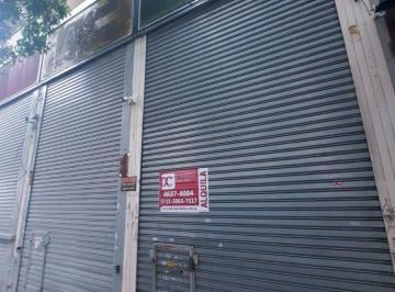 Local comercial , Flores · Local en Alquiler 3 Plantas en Zona Comercial Flores