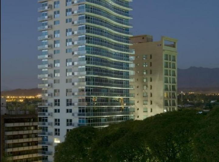Departamento · 85m² · 4 Ambientes · 1 Cochera