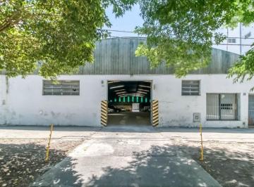 Bodega-Galpón · 900m² · 100 Cocheras · 25 Entre 45 y 46 - Galpón en Venta