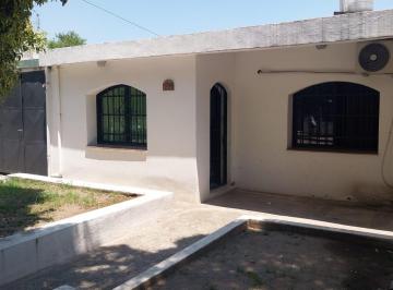 Casa de 4 ambientes, Córdoba · Casa 3 Dormit con Gran Patio! Muy Familiar