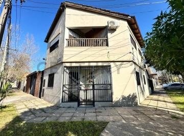 Casa · 155m² · 5 Ambientes · 1 Cochera · Venta - Lote Propio con 2 Unidades en Ciudad Jardín