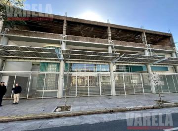 Edificio · 1000m² · 5 Cocheras · Edificio Comercial en Floresta, J. B Alberdi 3255 (Ex Clinica Med) Alquiler U$s 10.000