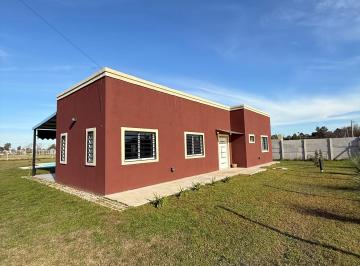 Casa de 4 ambientes, Exaltación de la Cruz · Venta - Casa - Barrio Parada Robles