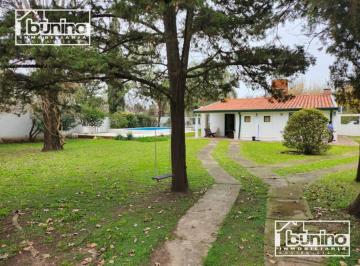 Casa · 118m² · 6 Ambientes · Casa en Venta en Funes, Apta Credito - 3 Dorm.