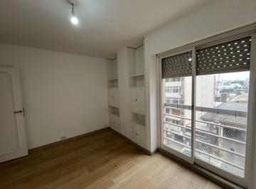 Departamento de 5 ambientes, Córdoba · Amplio Dpto 3 Dor 2 Baños Remodelado - Av Colon 675