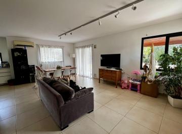 Casa de 4 ambientes, Córdoba · Casa en Venta en Villa Warcalde - Complejo Cerrado con Seguridad
