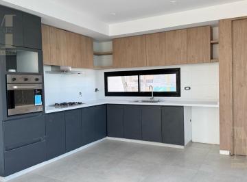 Casa · 152m² · 4 Ambientes · Casa - Horizontes Al Sur