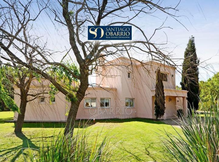 Casa · 300m² · 5 Ambientes