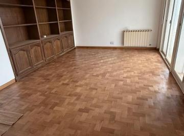 Departamento · 130m² · 3 Dormitorios · 2 Cocheras · Piso en Microcentro
