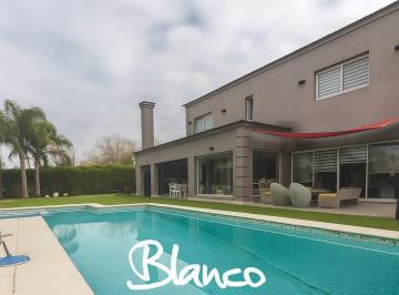 Casa · 250m² · 5 Ambientes · 2 Cocheras · Casa en Venta en Septiembre, Escobar, G. B. a. Zona Norte