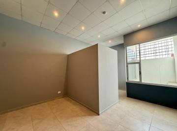 Oficina comercial · 36m² · 2 Ambientes · Alquiler 24 Meses Moderna Oficina en Zona Chauvin