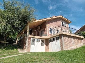 Casa · 160m² · 4 Ambientes · Imperdible Casa Frente Al Rio!