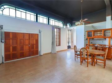 PH · 108m² · 4 Ambientes · 1 Cochera · Venta PH 4 Amb con Cochera en Devoto