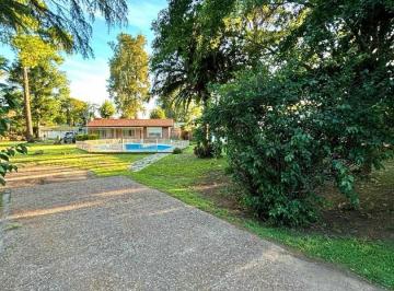 Casa · 80m² · 4 Ambientes · 1 Cochera · Casa en Venta en El Jaguel