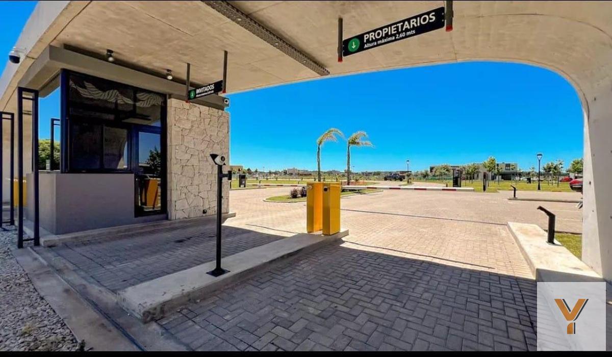 Terreno en venta ubicado en el barrio privado Developer Park