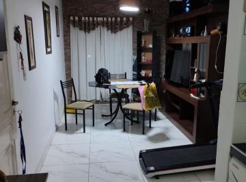 Departamento · 52m² · 3 Ambientes · Departamento en Venta - 2 Dorm. 1 Baño - 52 m² - Ezpeleta Oeste, Quilmes