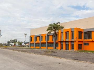 Local comercial · 511m² · 10 Cocheras · Local Comercial / Showroom / Oficinas / Multi Espacio Sobre Colectora Acceso Oeste Km38 Moreno