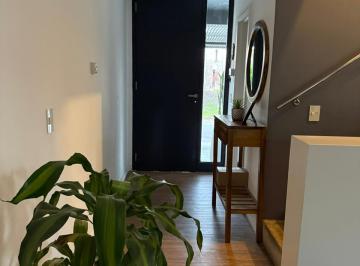 Casa de 4 ambientes, San Miguel · Casa 4 Ambientes Buenos Aires Village, Bella Vista