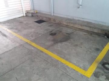 Garage · 15m² · 1 Cochera · Cochera Cubierta Porton Automatico