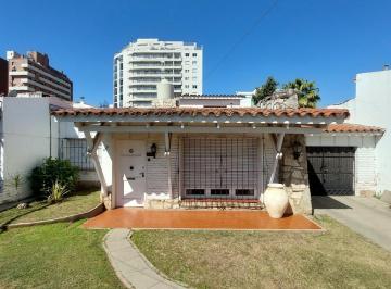 Casa · 190m² · 5 Ambientes · 3 Cocheras · Casa en Venta - 3 Dorm. 3 Baños - 342 m² - Córdoba