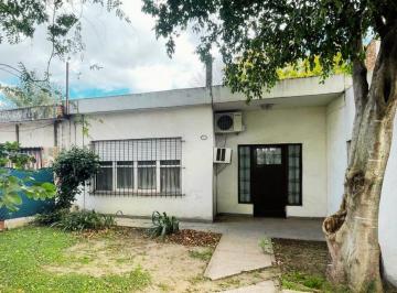 Casa · 129m² · 3 Ambientes · 1 Cochera · Casa Americana - Zona Comercial - Consulte Permuta por Camioneta