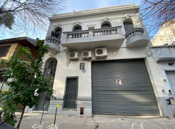 Oficina comercial de 6 ambientes, La Paternal · Alquiler Excelente PH Solo Para Uso Comercial. Sin Expensas!