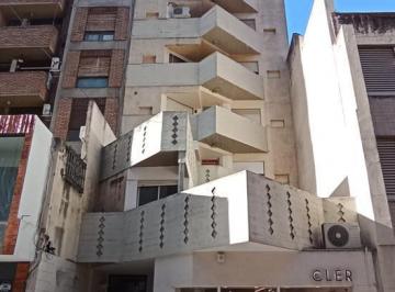 Departamento · 43m² · 2 Ambientes · Nva Cba: Montevideo 50/ 1 Dorm/ Balcon/ Zona Buen Pastor