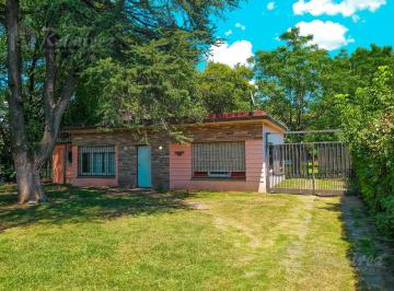 Casa · 150m² · 4 Ambientes · Casa Quinta Moreno en Venta 2000 m² Pileta