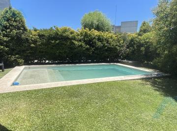 Casa · 159m² · 4 Ambientes · 2 Cocheras · Casa en Los Robles La Cañada