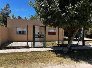 Casa · 415m² · 3 Ambientes · 1 Cochera · Casa 3 Ambientes en Venta - Francisco Alvarez, Moreno