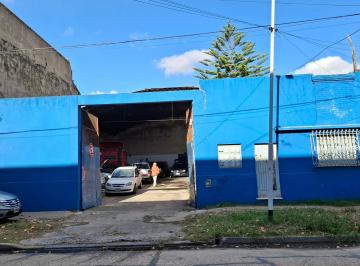 Bodega-Galpón , Avellaneda · Galpón Semi Cubierto Muy Buena Zona. 470 m