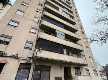 Departamento de 3 ambientes, Mataderos · Luminoso 3 Ambientes con Balcon Cerrado Al Frente