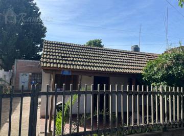 Casa · 120m² · 4 Ambientes · Casa 4 Amb. Lote 400 m² Ideal Inversor - Merlo