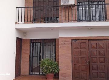 Casa de 4 ambientes, Villa Carlos Paz · Venta de Importante Chalet en Villa Carlos Paz