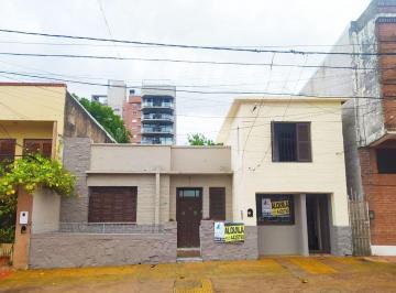 ARQ-ARQ-63_2 · Alquiler Casa 3 Dorm., Ideal Oficinas / Consultorios!