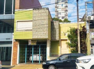 ARQ-ARQ-330_2 · Casa de 4 Dorm. en Venta!